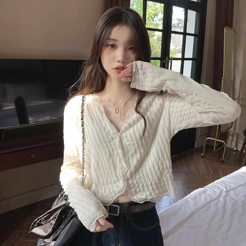 Lace Trim Cropped Blouse product image