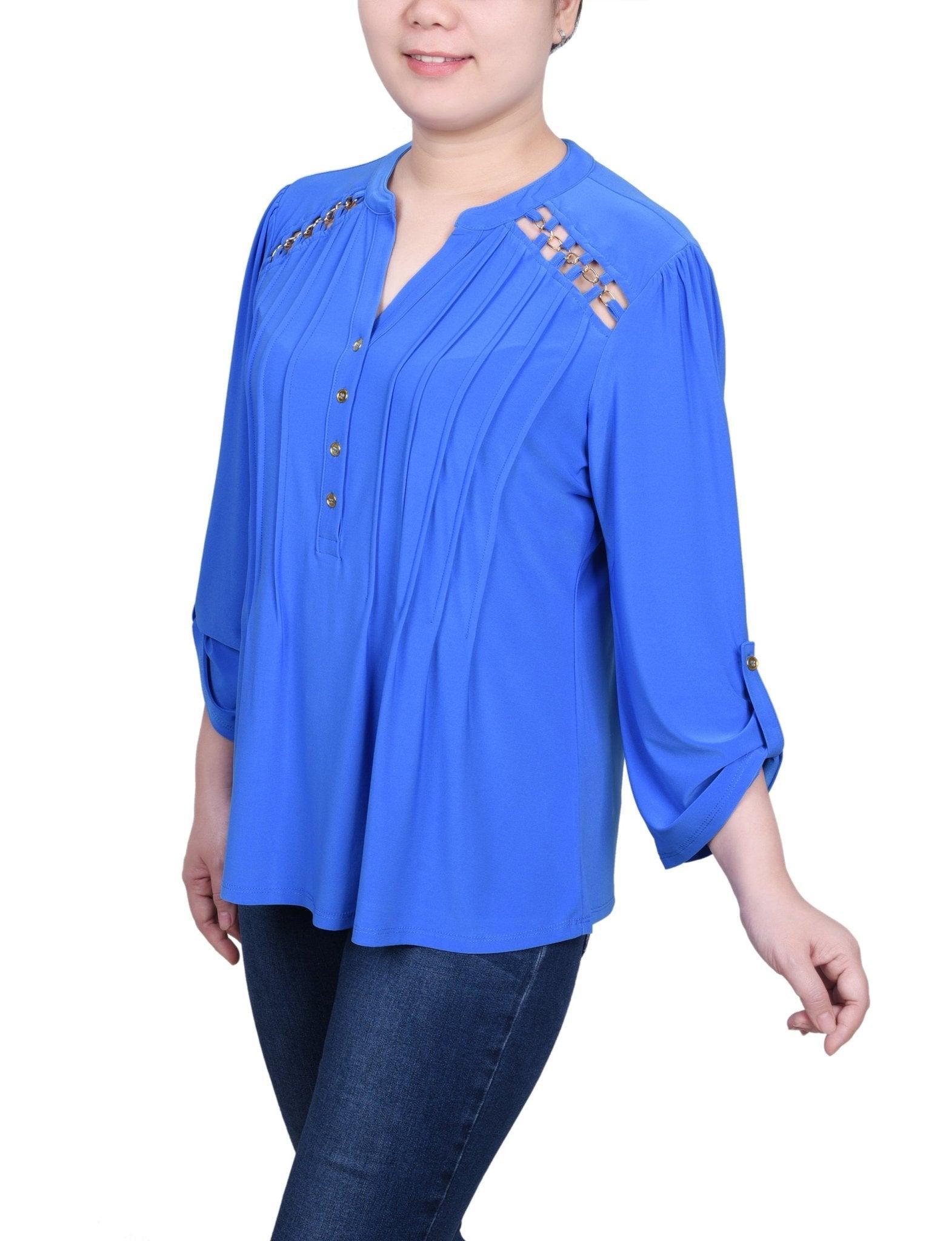 Pintuck Front Top With Chain Details - Petite Product Image