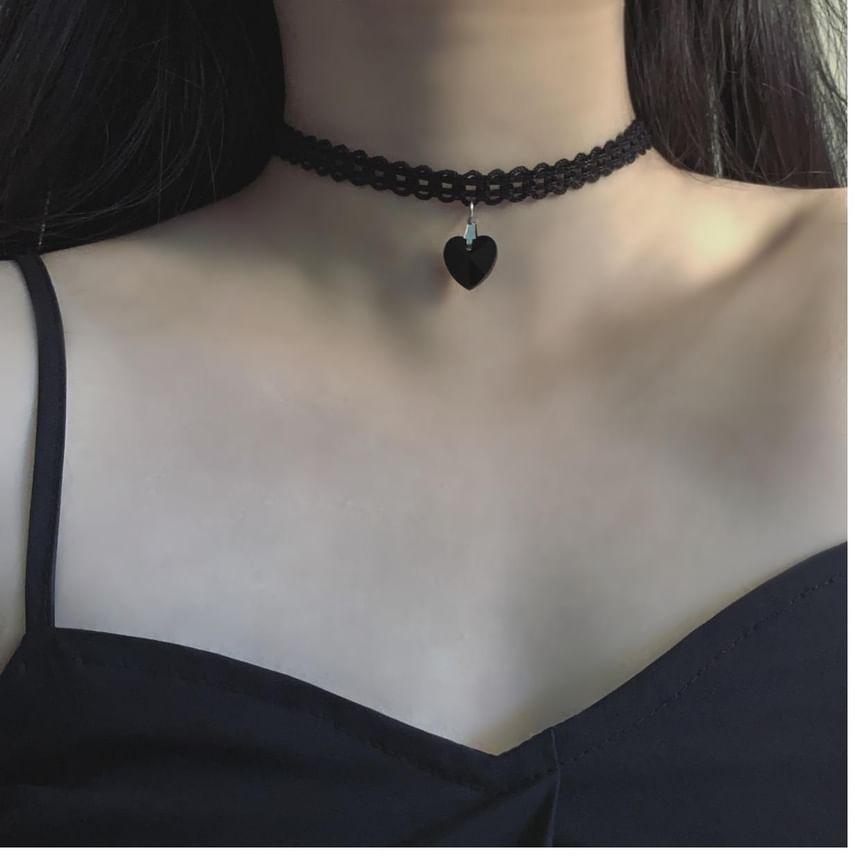 Heart Lace Choker Product Image