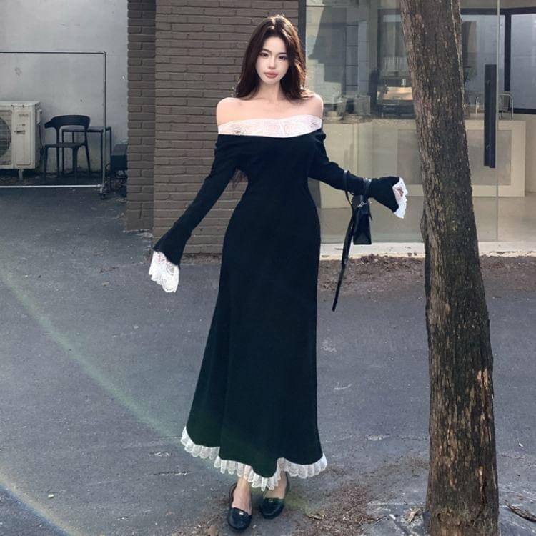 Long-Sleeve Off Shoulder Lace Trim Maxi A-Line Dress Product Image