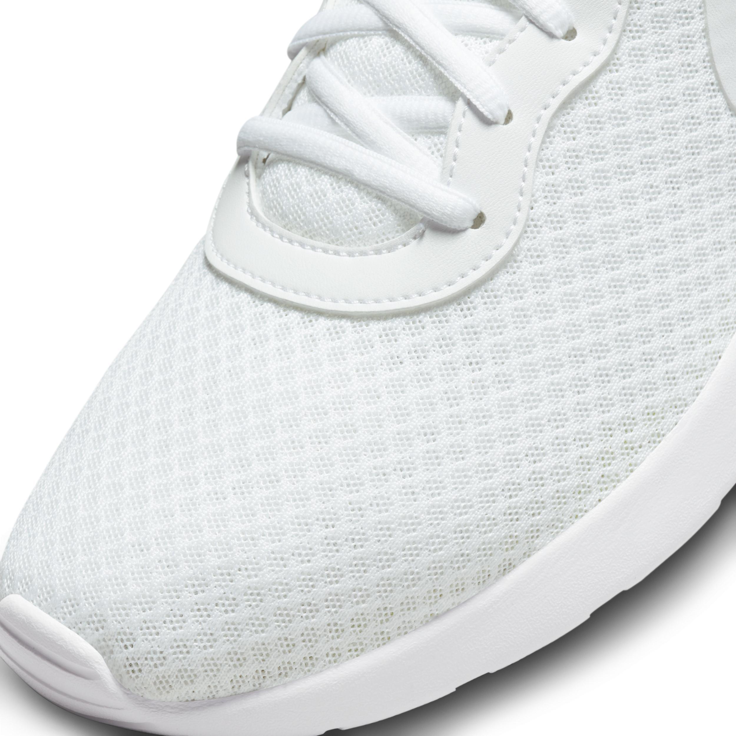 Nike Men's Tanjun EasyOn Shoes Product Image