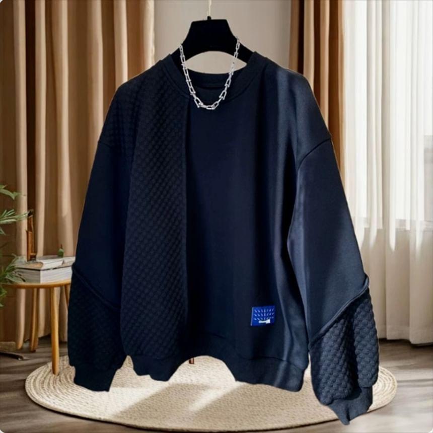 Round Neck Plain Applique Sweatshirt Product Image