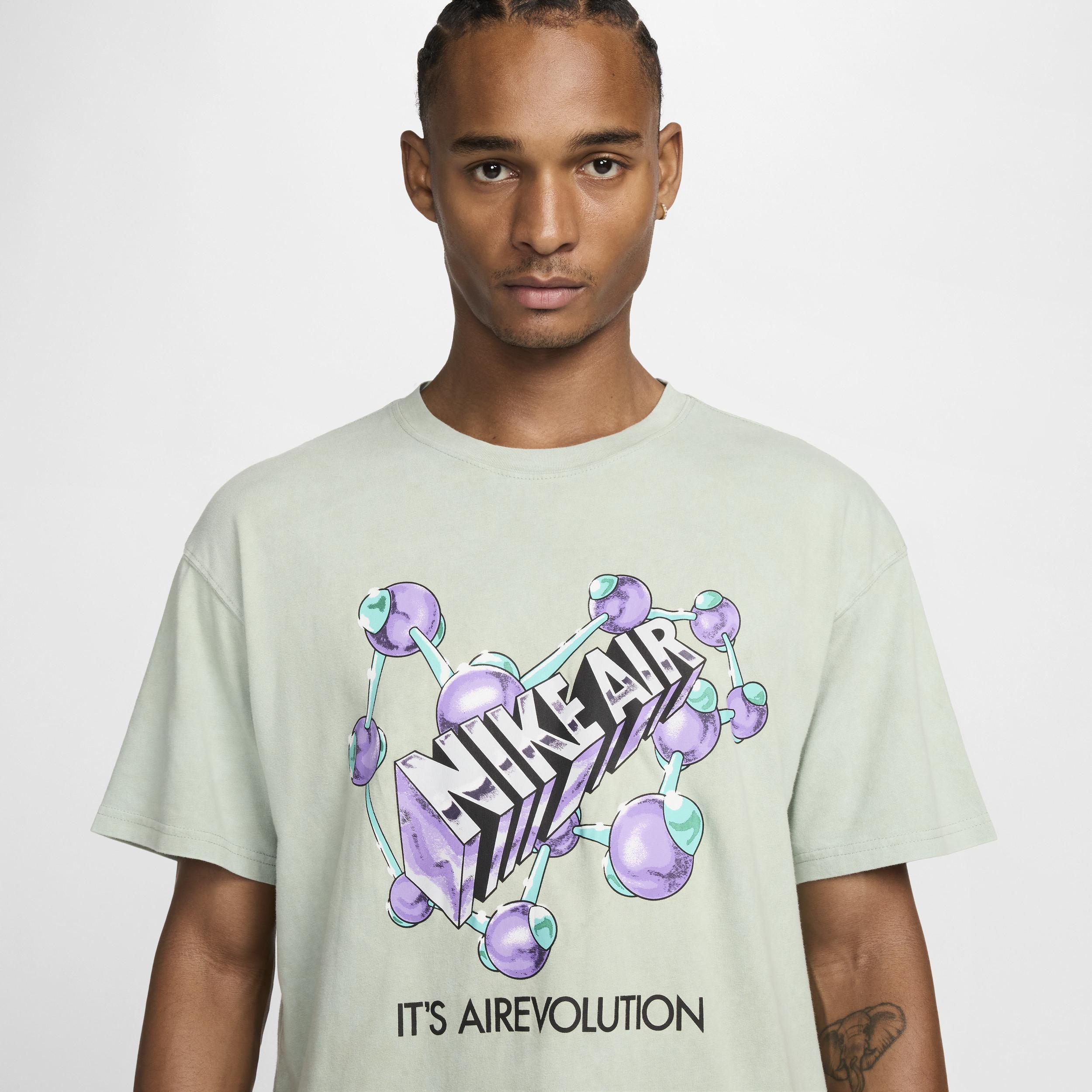 Nike Sportswear Men's T-Shirt Product Image