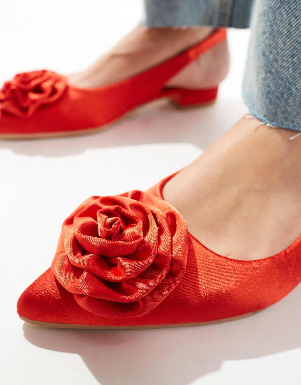 Glamorous slingback rosette pointed toe flats in black red Product Image