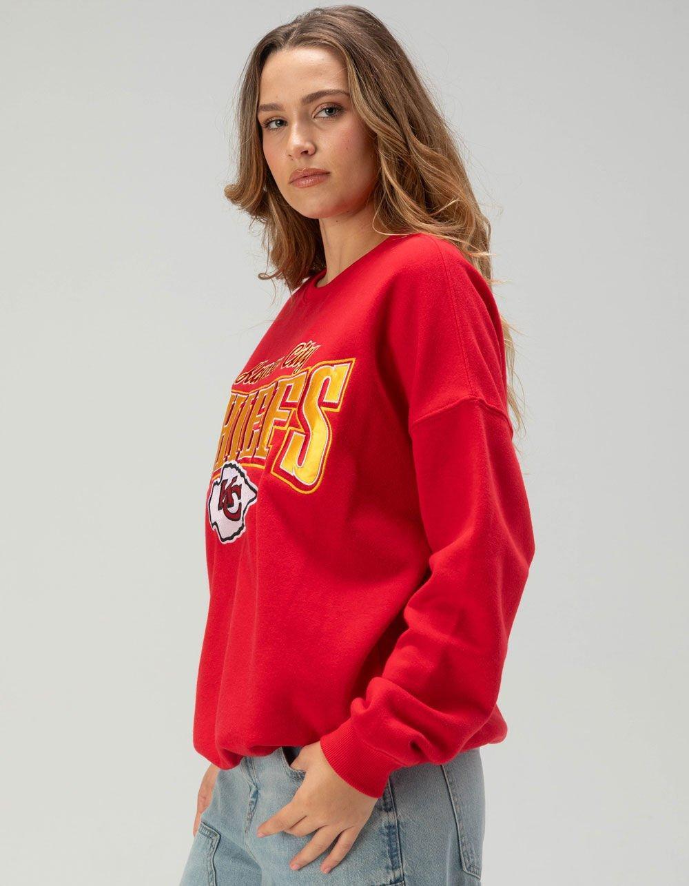 KANSAS CITY CHIEFS Womens Crewneck Sweatshirt Product Image