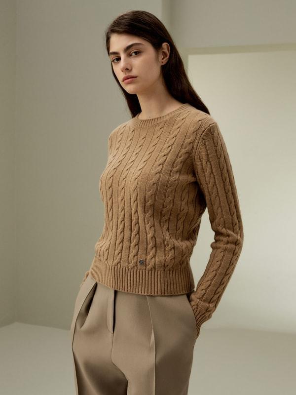 Classic Cable Knit Sweater with Ribbed Edges Product Image