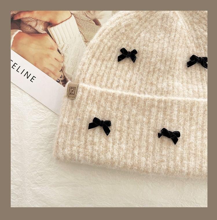 Winter Warm Knitted Beanie With Bowknots Product Image