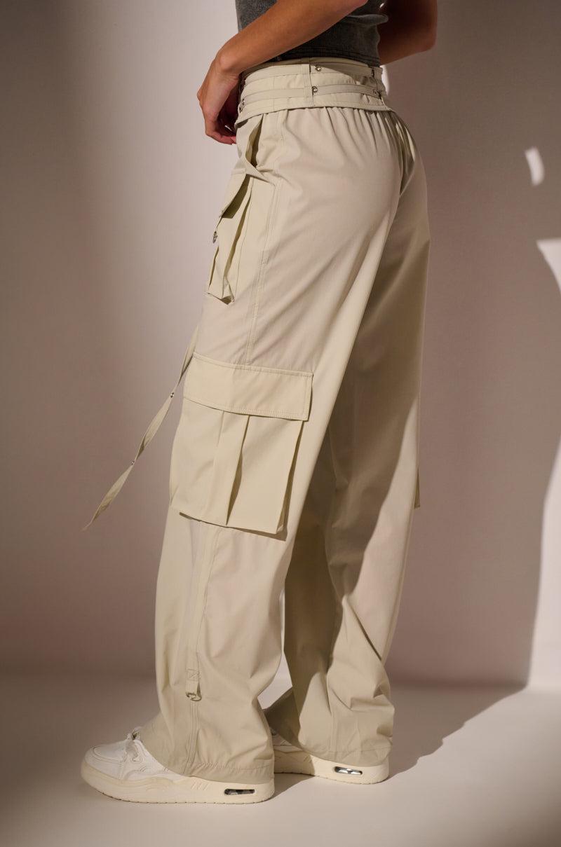 ON THE MOVE TROUSER Product Image