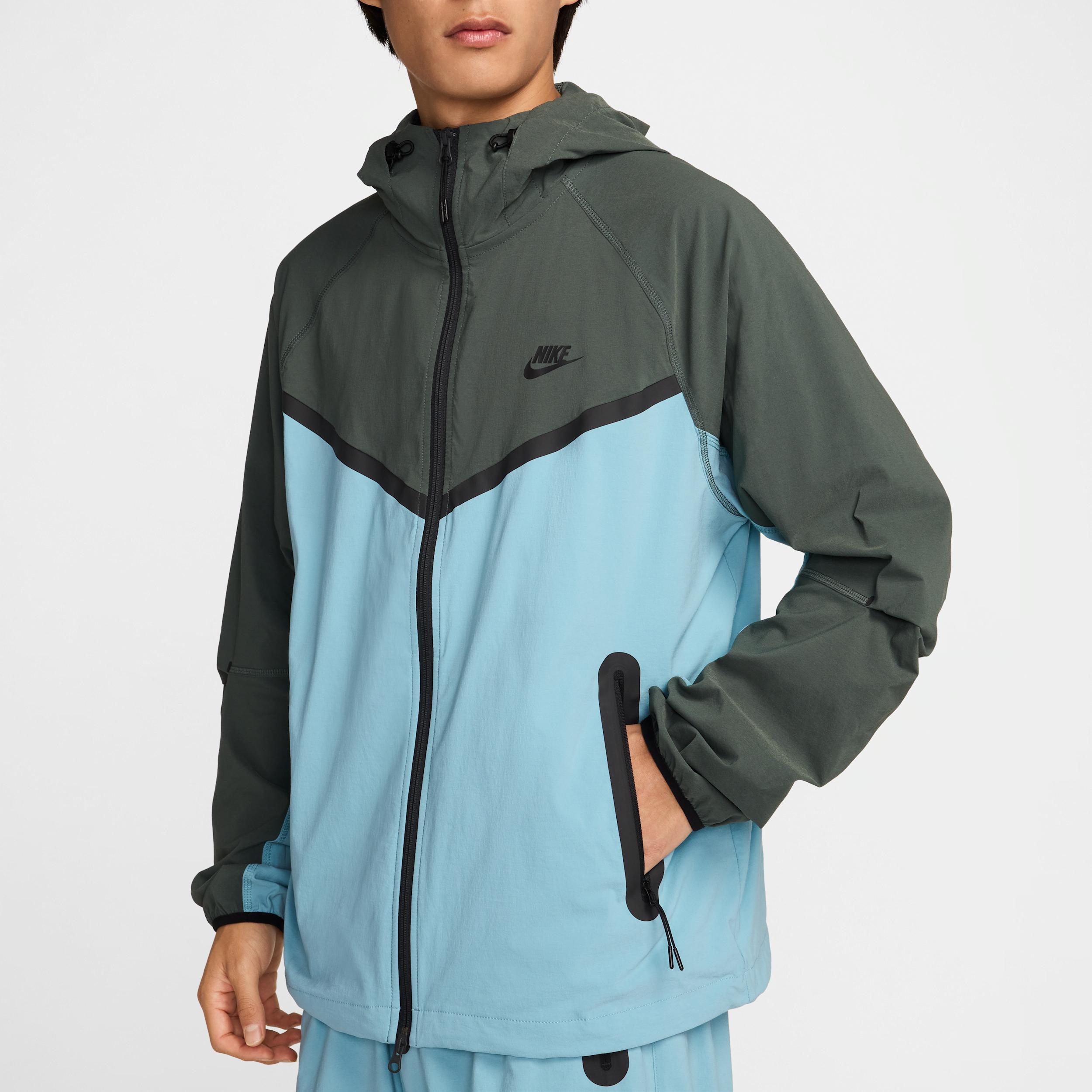 Nike Men's Tech Woven Jacket Product Image