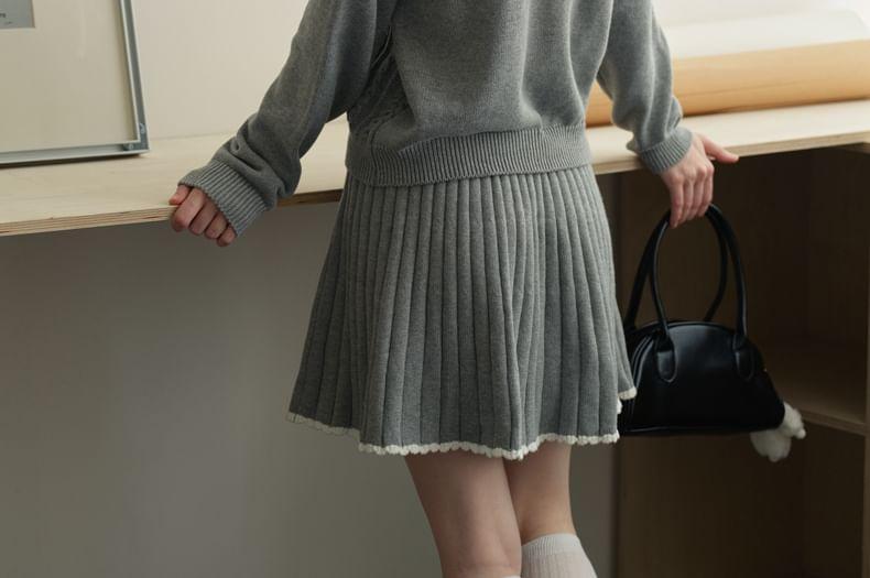 Sailor Collar Sweater / Mini Pleated Skirt Product Image