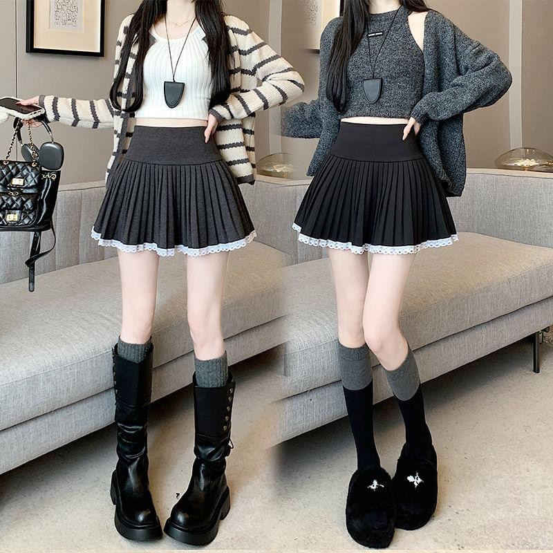 High Waist Contrast Lace Trim Pleated Mini A-Line Skirt Product Image