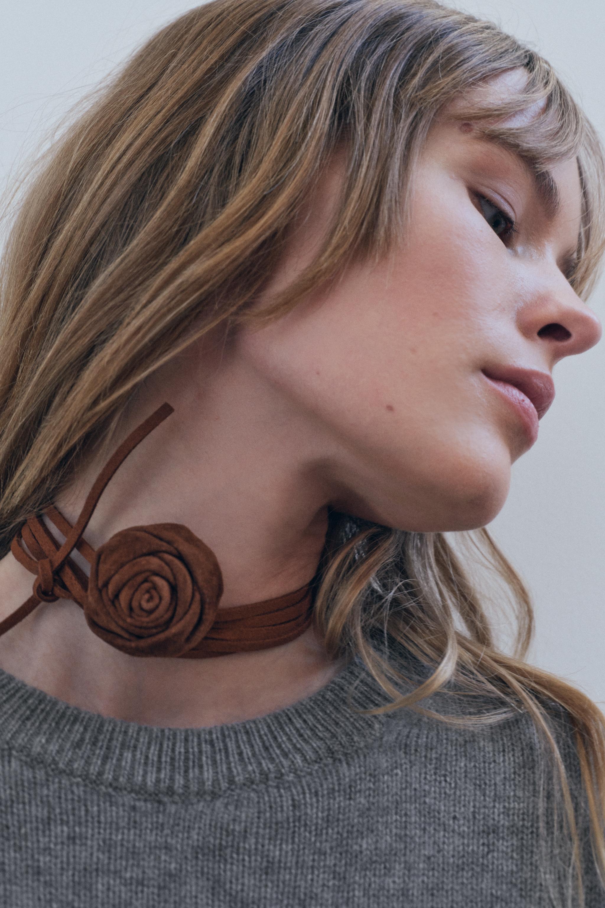 SUEDE LEATHER FLOWER CORD NECKLACE Product Image