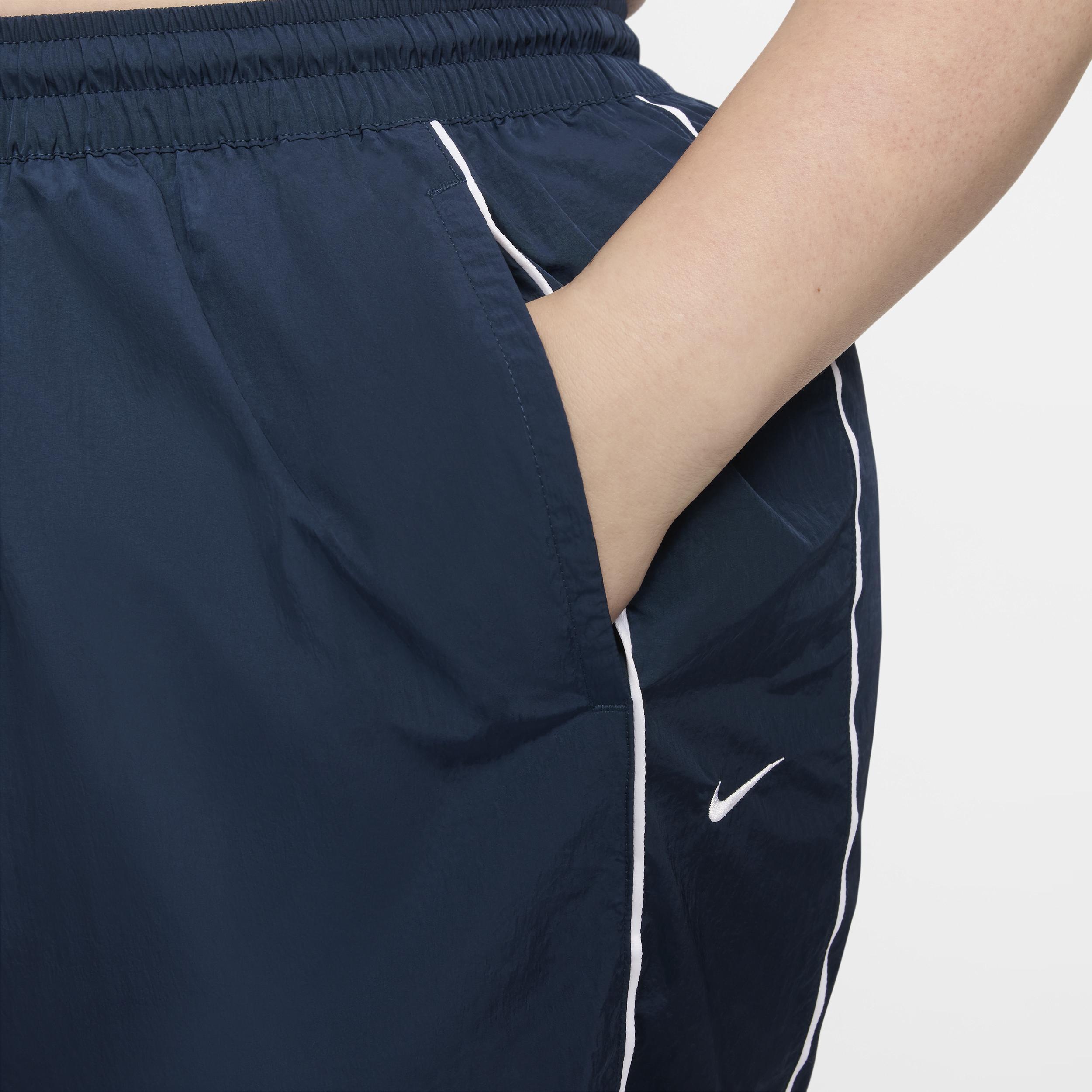 Nike Windrunner Women's High-Waisted Woven Open-Hem Pants (Plus Size) Product Image