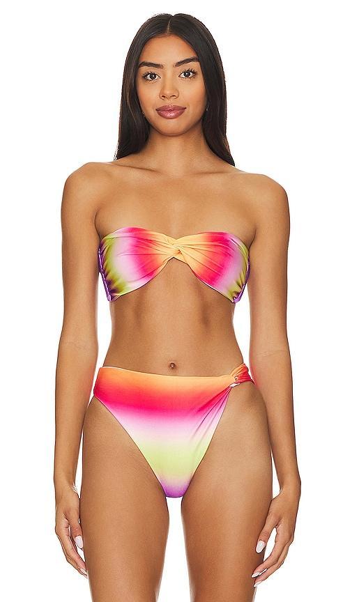 Vera Bikini Top Product Image