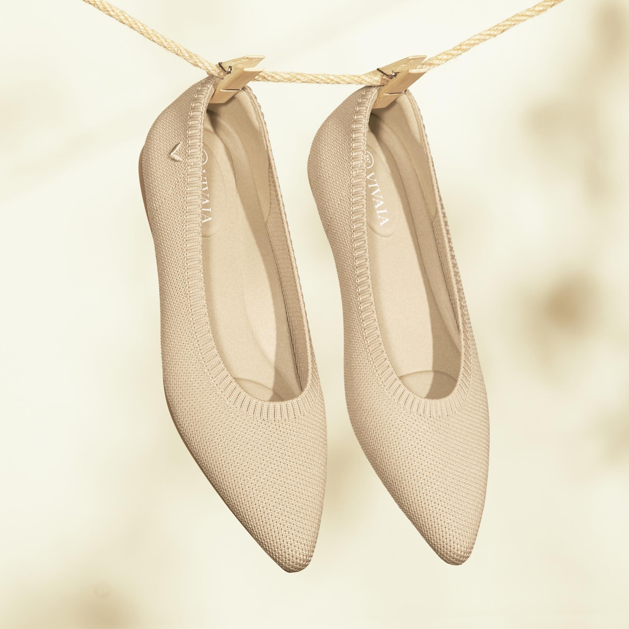 Pointed-Toe Ballet Flats (Aria 5°) Product Image