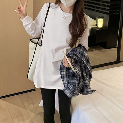 Long Sleeve Round Neck Plain T-Shirt Product Image