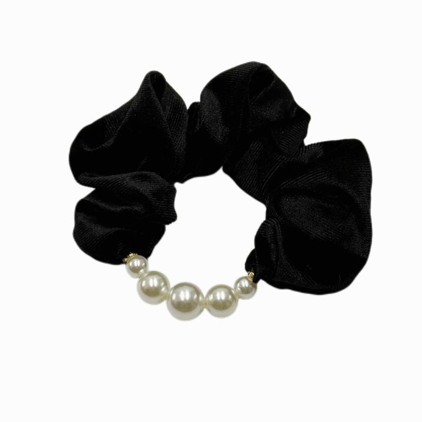 Faux Pearl Velvet Scrunchie Product Image