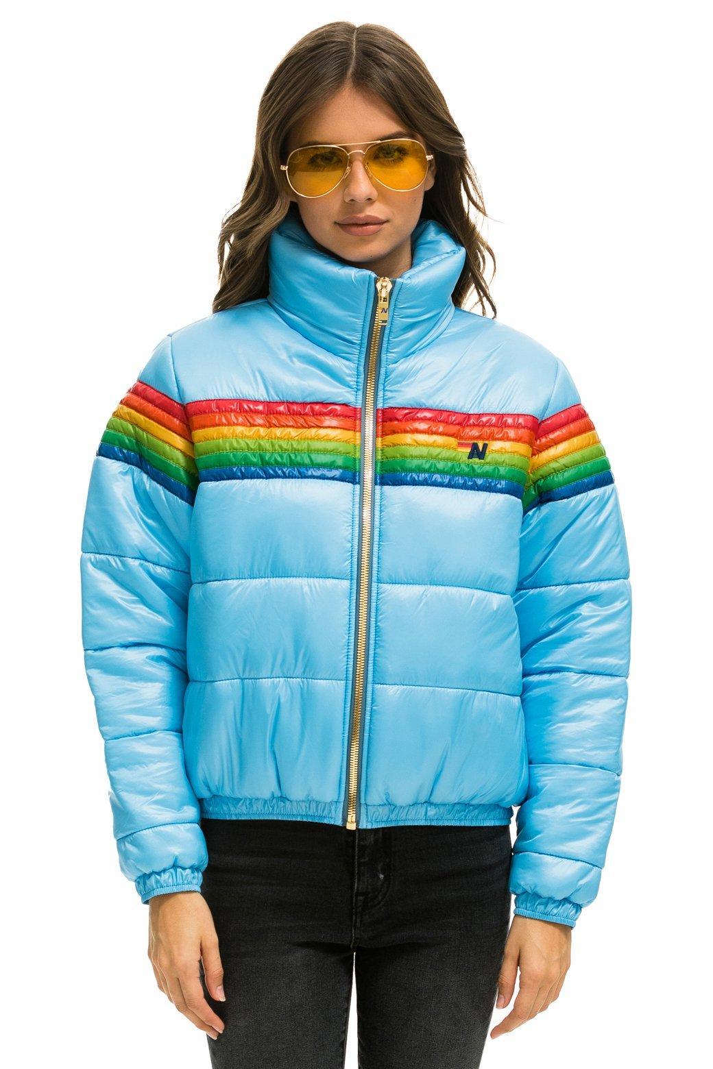 6 STRIPE LUXE APRES PUFFER JACKET - GLOSSY SKY Female Product Image