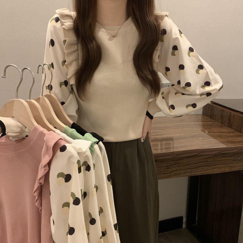 Puff-Sleeve Crew Neck Patterned Ruffle Knit Top Product Image