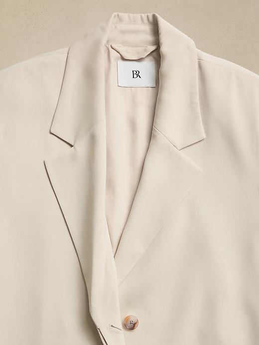 The Tailored Coat Product Image