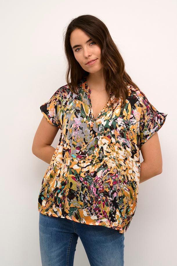 CUkia Blouse Product Image