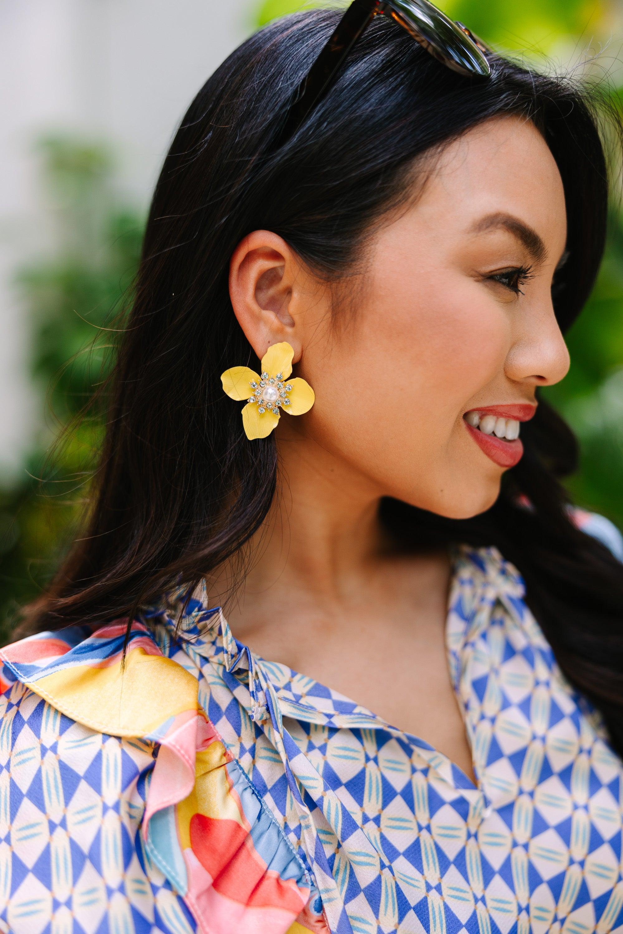 Do Your Part Yellow Flower Earrings Female Product Image