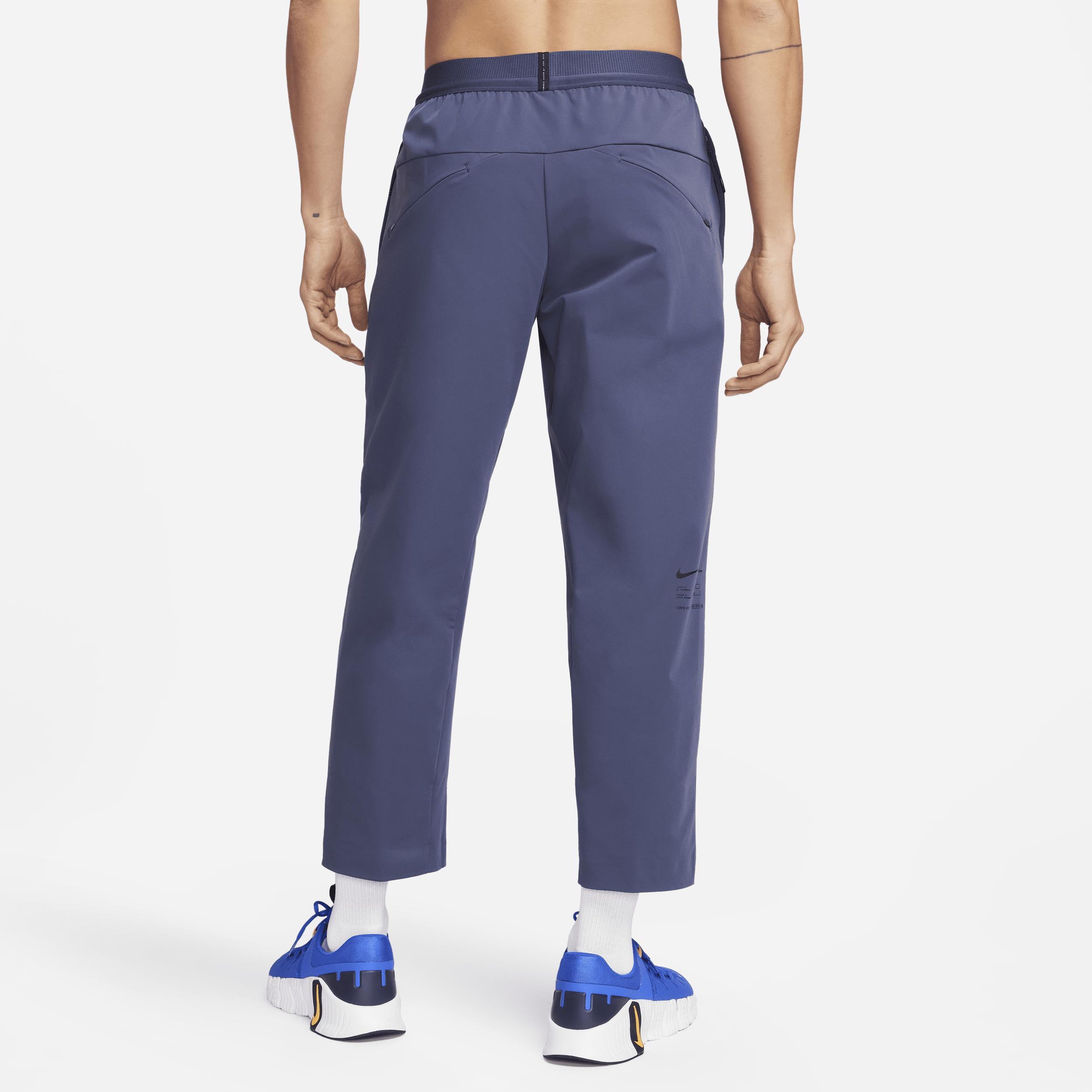 Nike Men's A.P.S. Dri-FIT Woven Versatile Pants Product Image