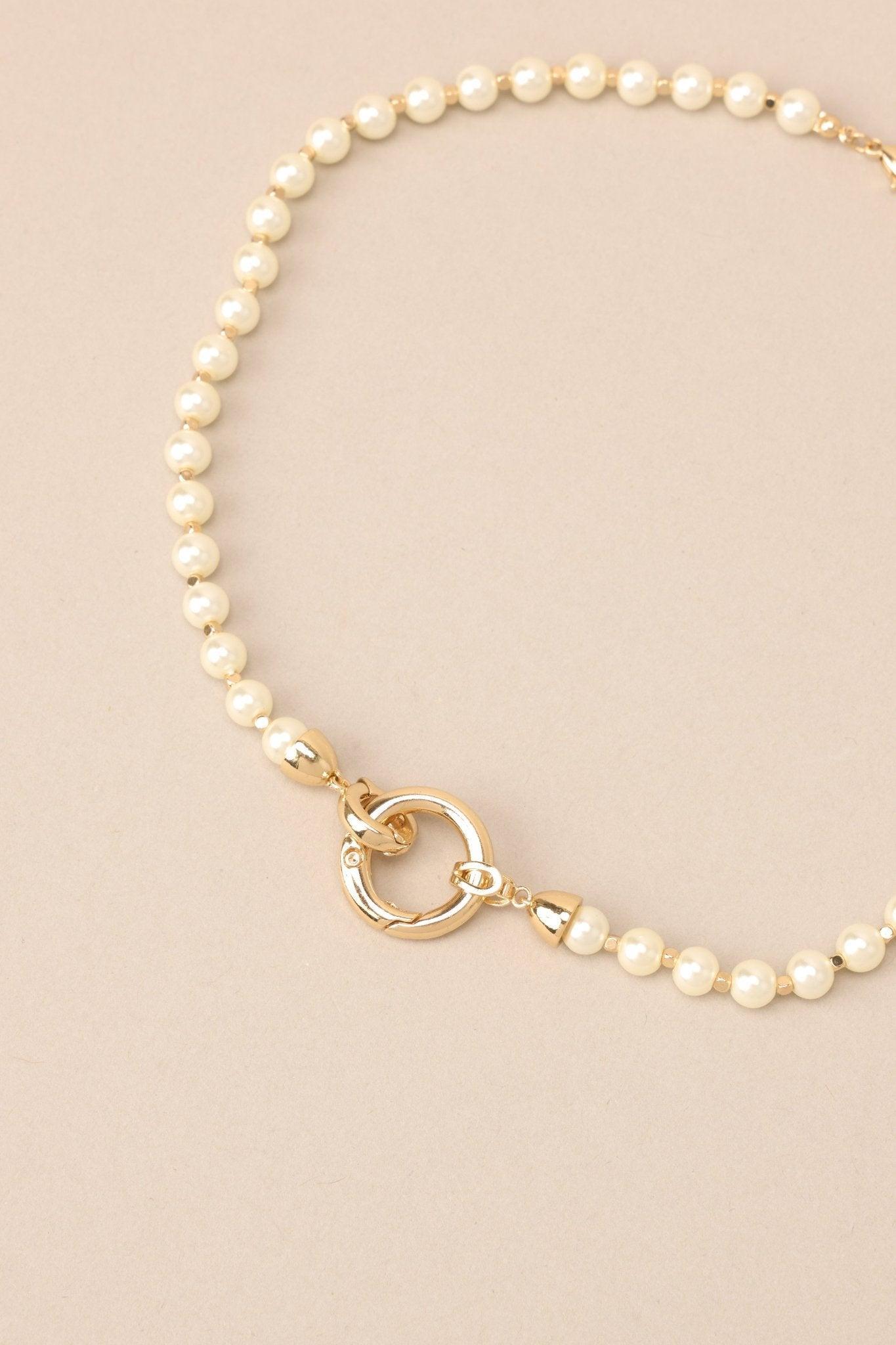 Daydreaming Pearl Necklace Product Image