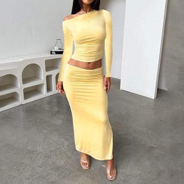 Set: Cold-Shoulder Long-Sleeve Plain Crop Tee + Low Waist Midi Mermaid Skirt Product Image