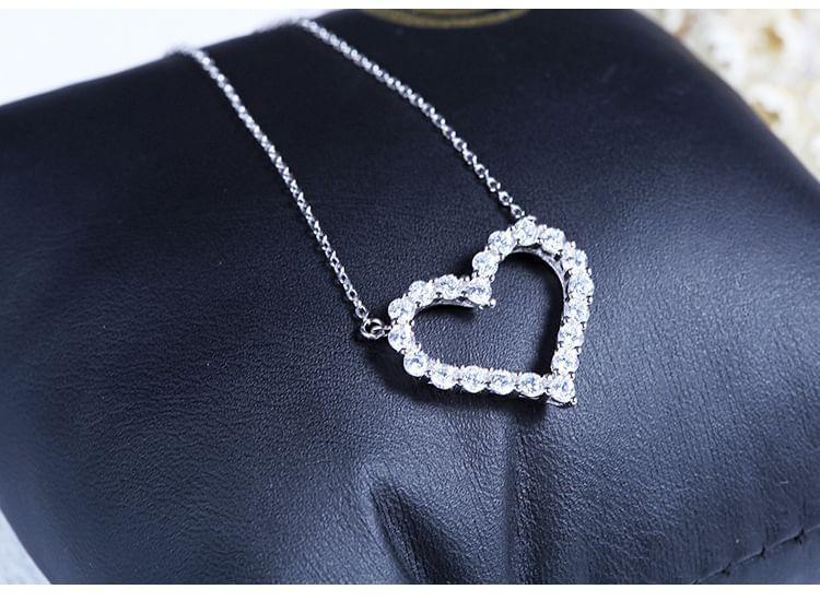 Heart Rhinestone Pendant Alloy Choker Product Image