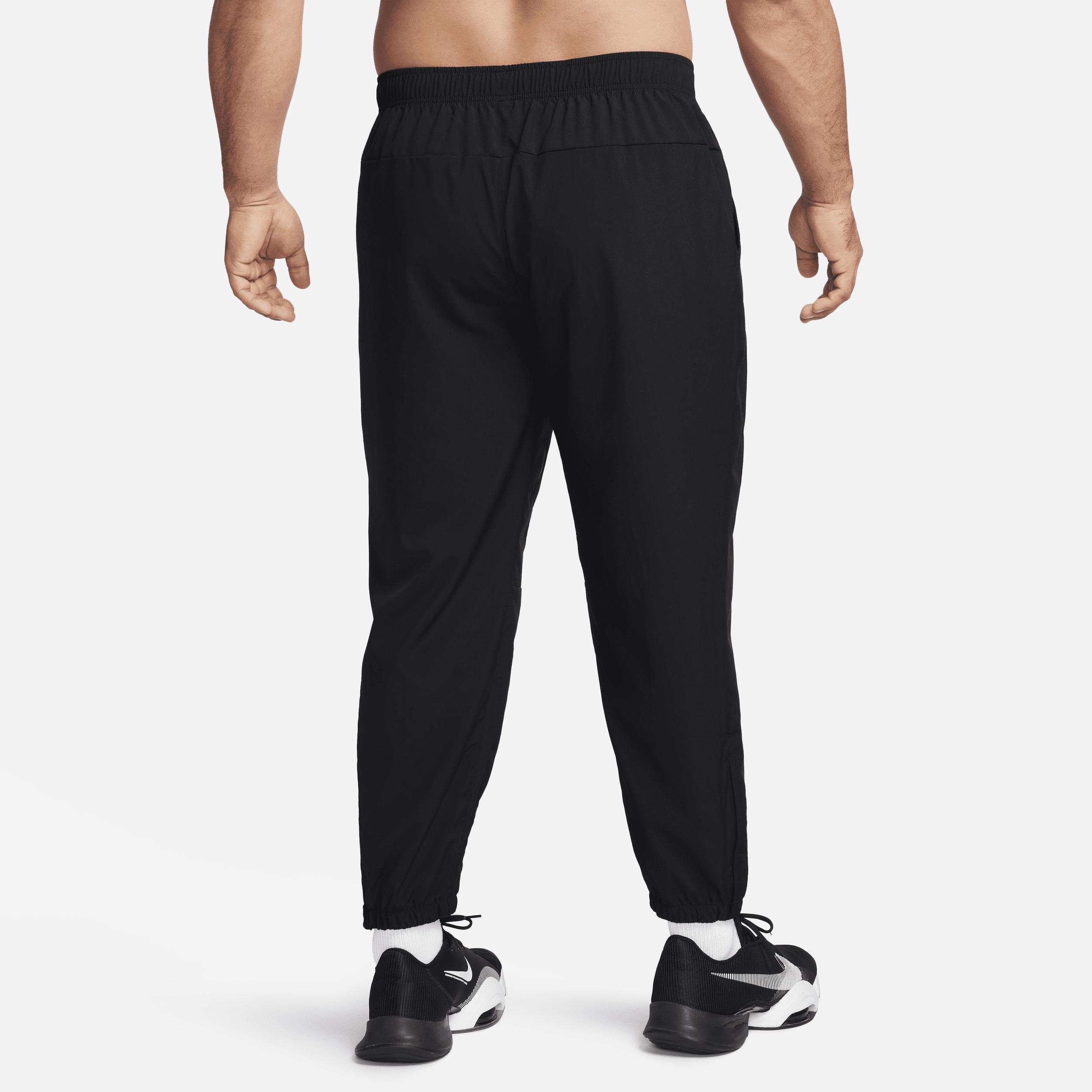 Nike Men's Form Dri-FIT Tapered Versatile Pants Product Image