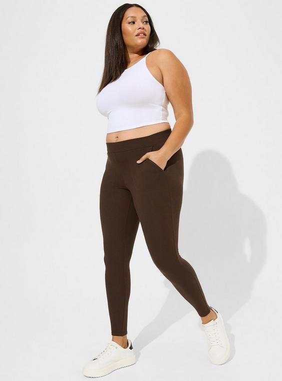 High-Rise Full Length Signature Waist Pocket Legging Product Image