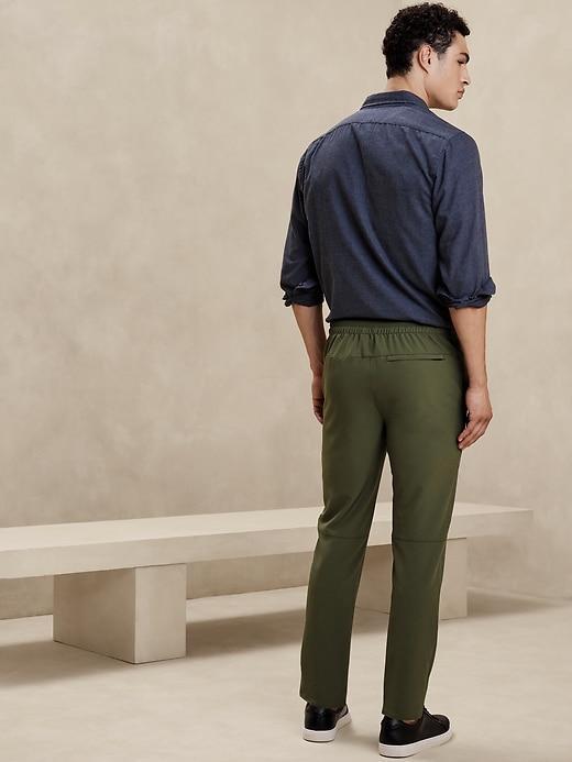 Performance Slim Tapered Pant Product Image