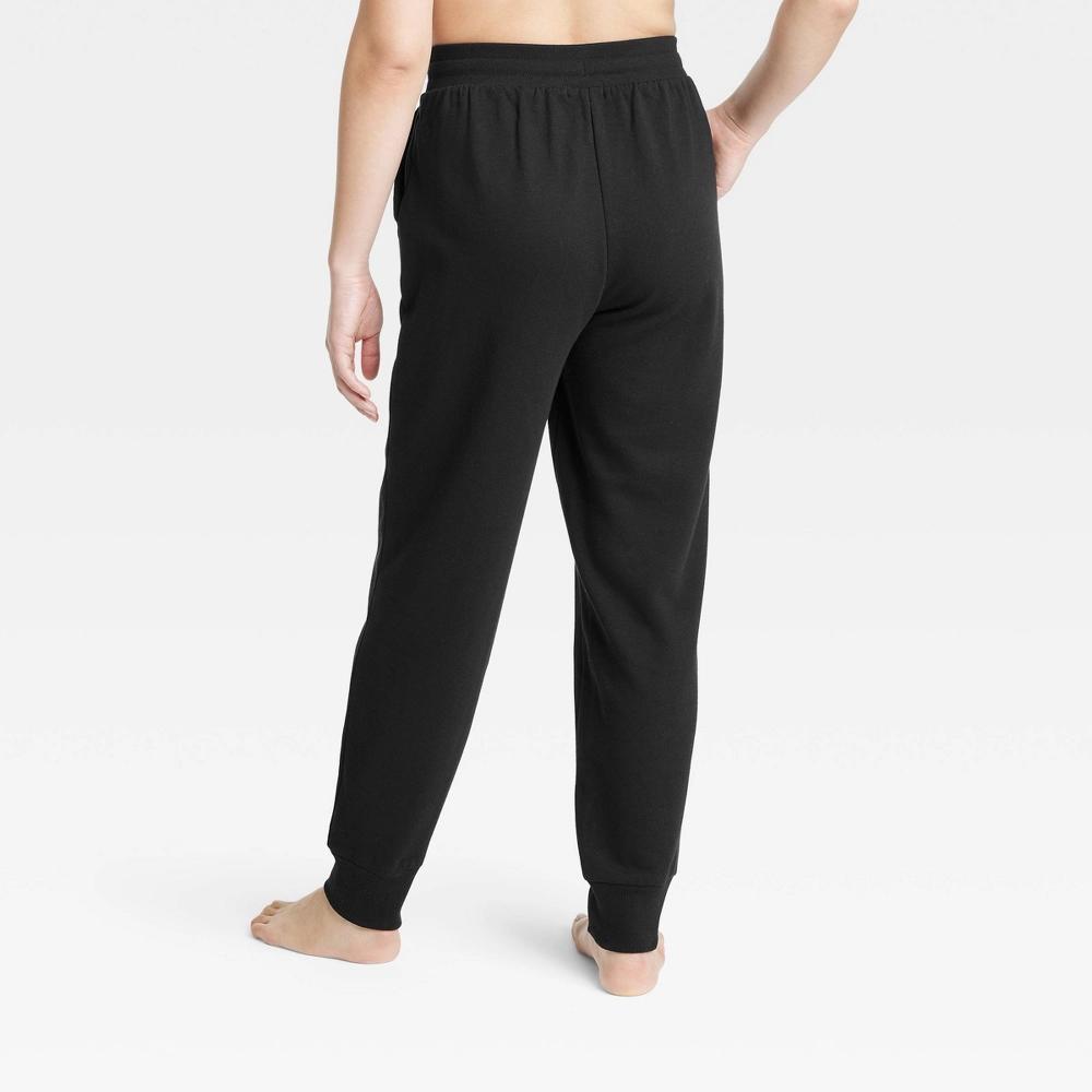 Women's Fleece Lounge Jogger Pants - Colsie™ Black M Product Image