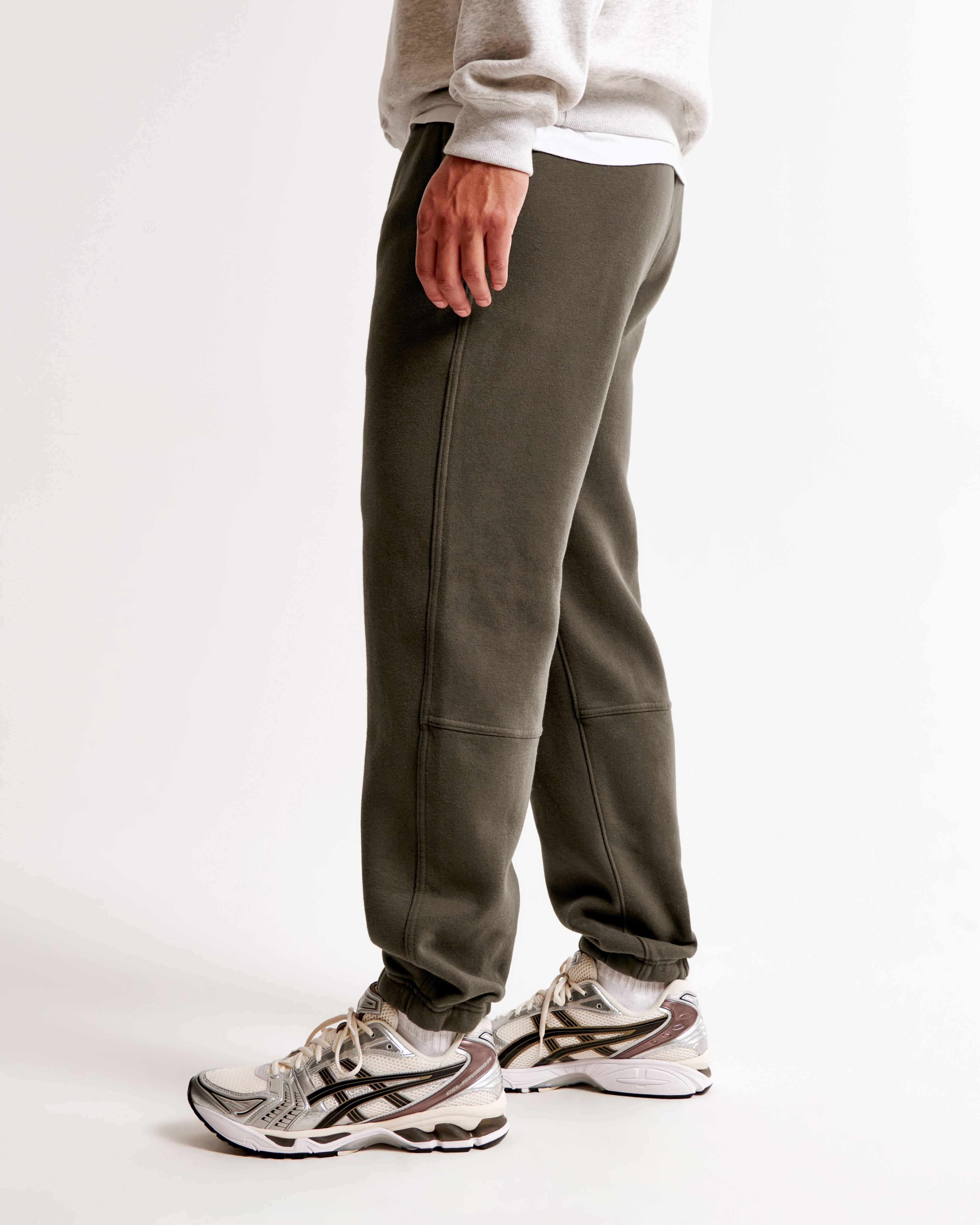 Essential Sweatpant Product Image