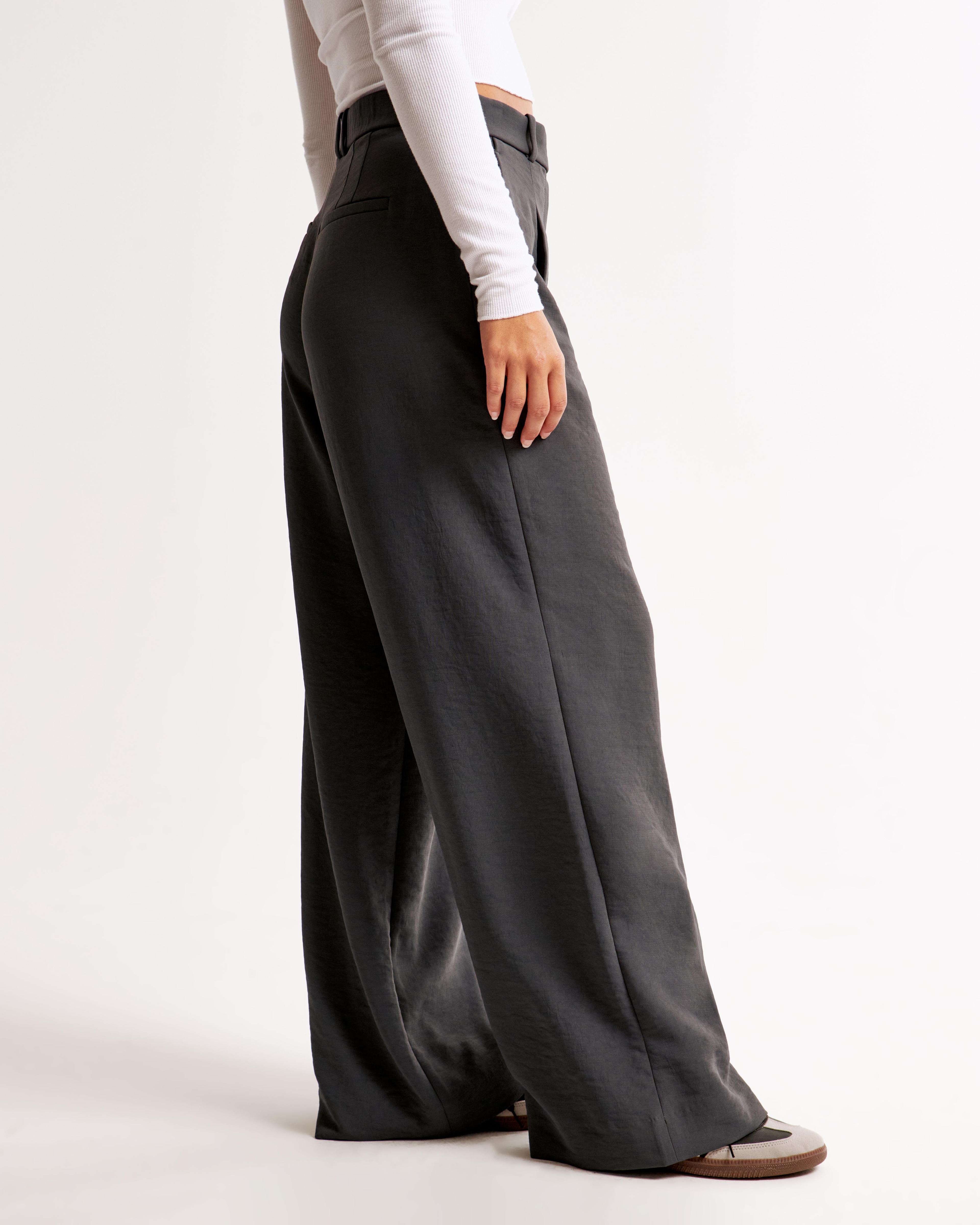 Curve Love A&F Harper Tailored Premium Crepe Ultra-Wide Leg Pant Product Image