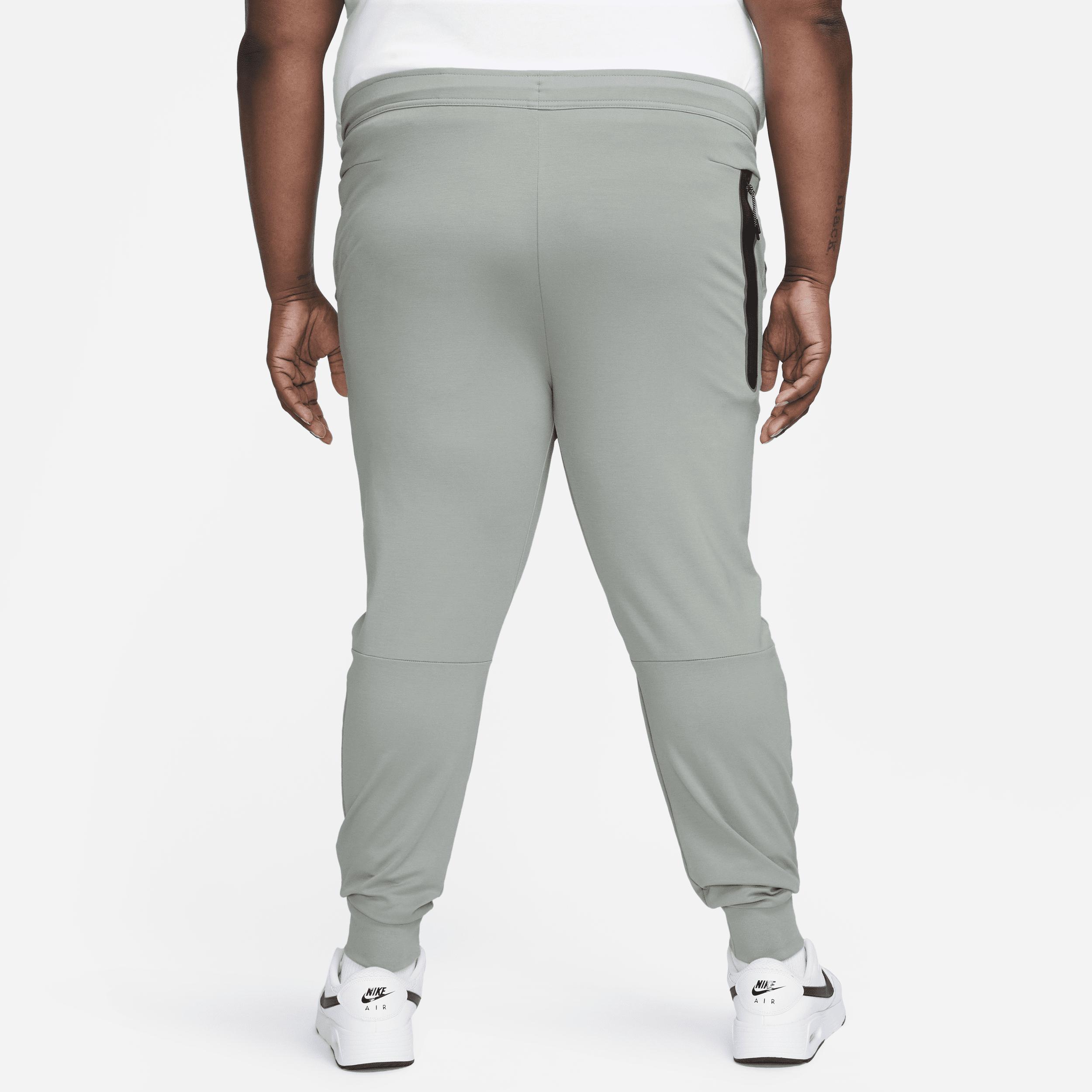 Nike Tech Essentials Joggers Product Image