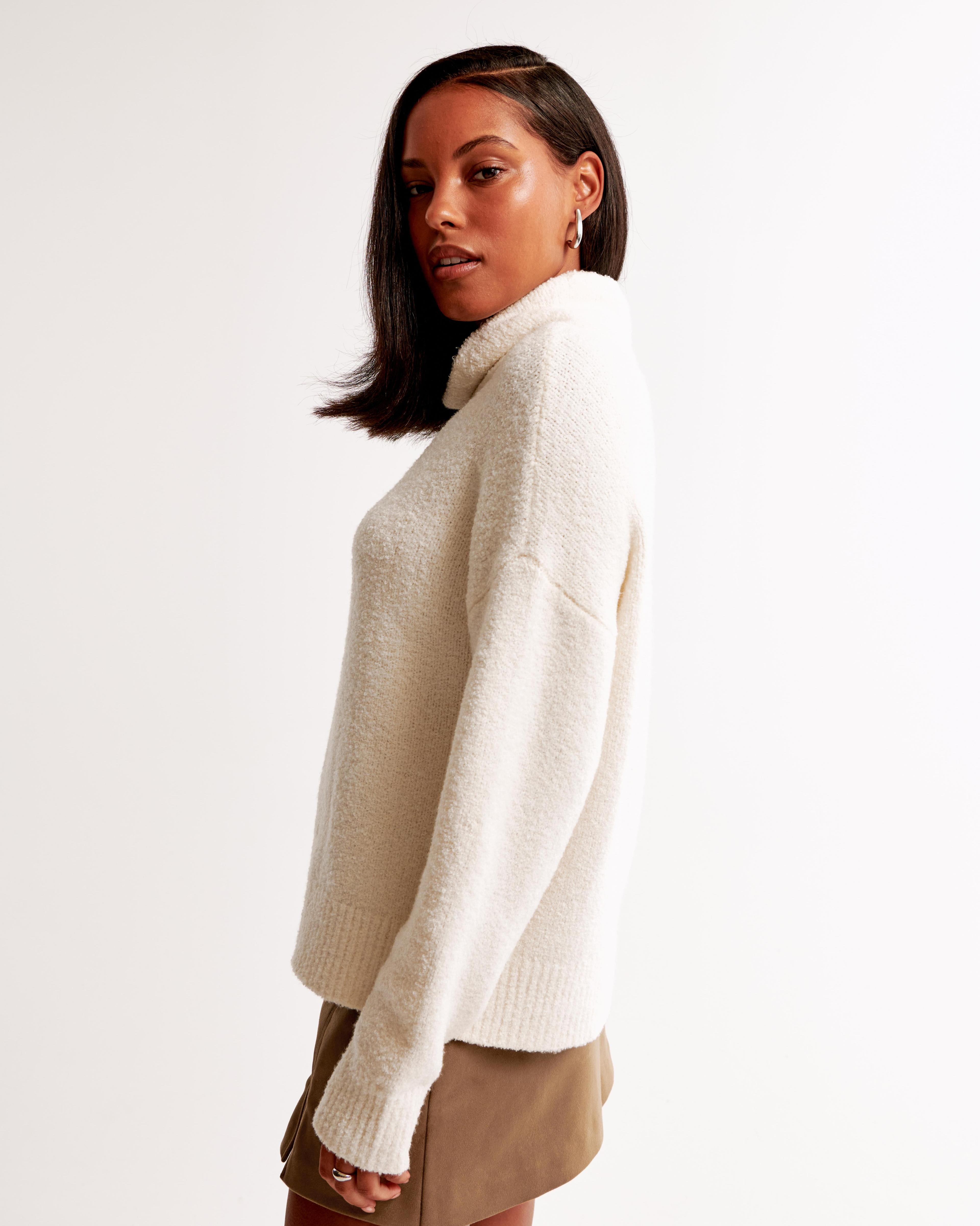 Vol. 28 Relaxed Boucle Turtleneck Sweater Product Image