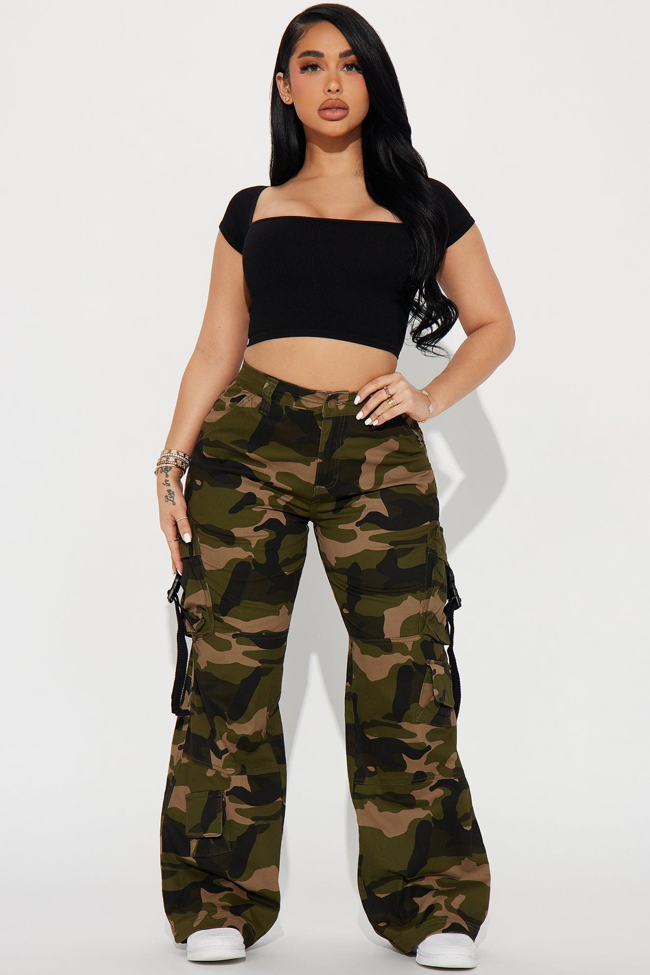 What Everybody Wants Camo Cargo Pant - Olive/combo product image