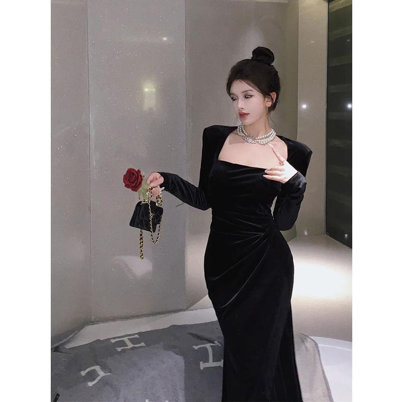 Long Sleeve Square Neck Plain Velvet Mermaid Maxi Dress Product Image