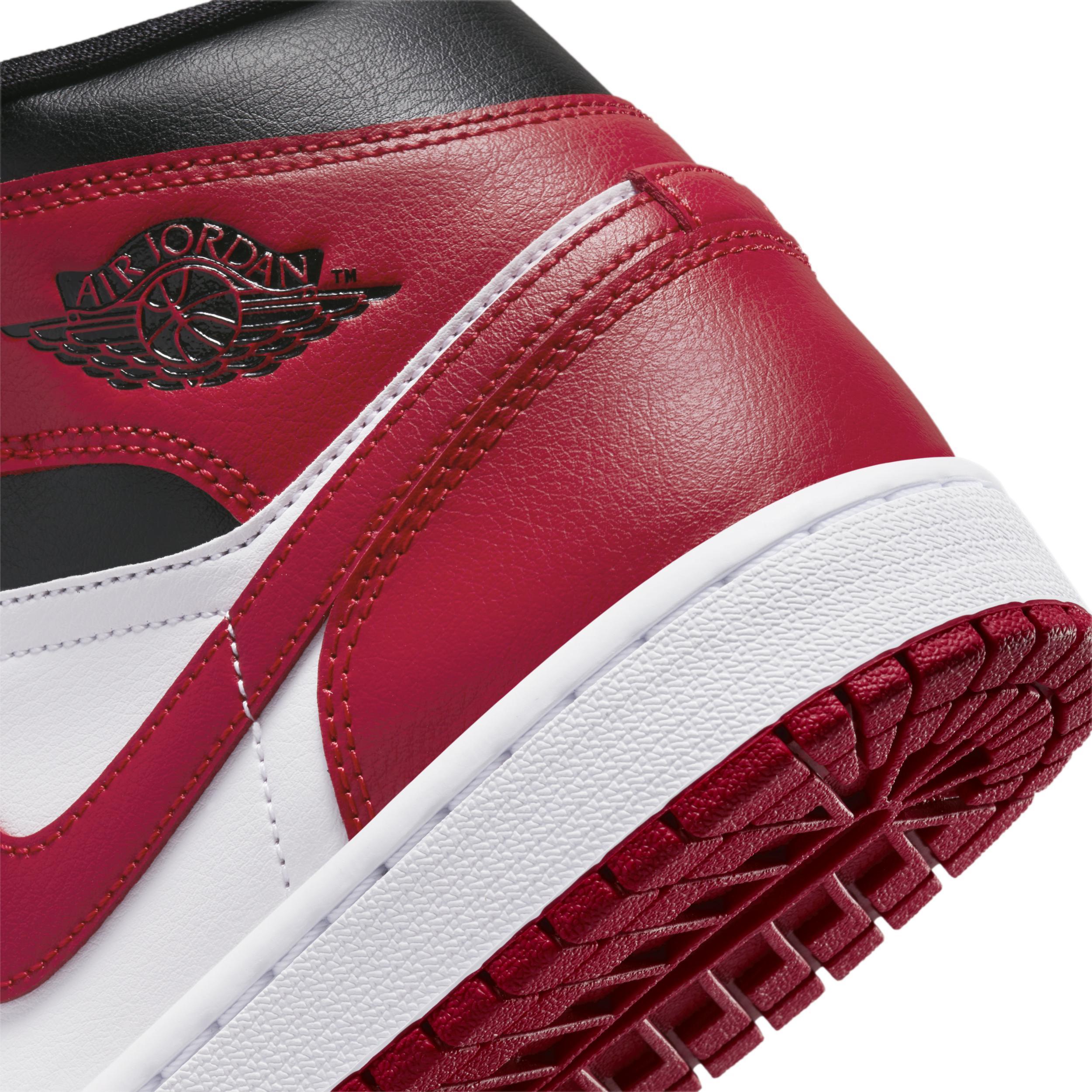 Women's Air Jordan 1 Mid Shoes Product Image