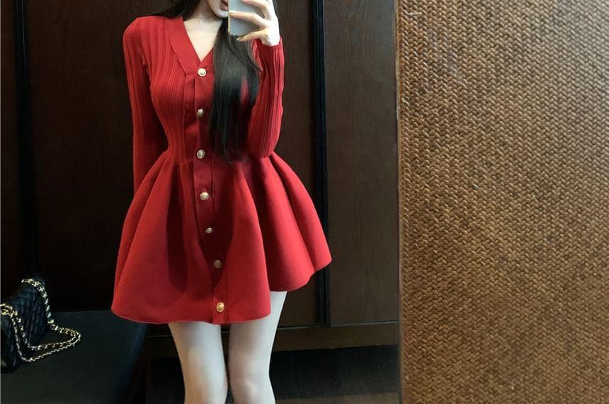 Long-Sleeve V-Neck Plain Knit Mini A-Line Dress Product Image