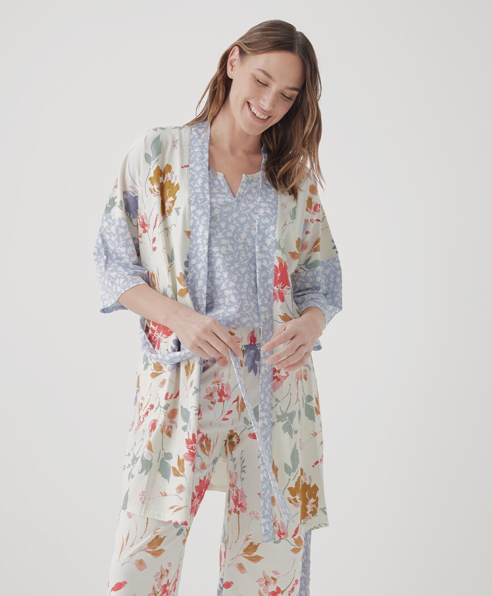 Womens Staycation Short Robe SX Product Image