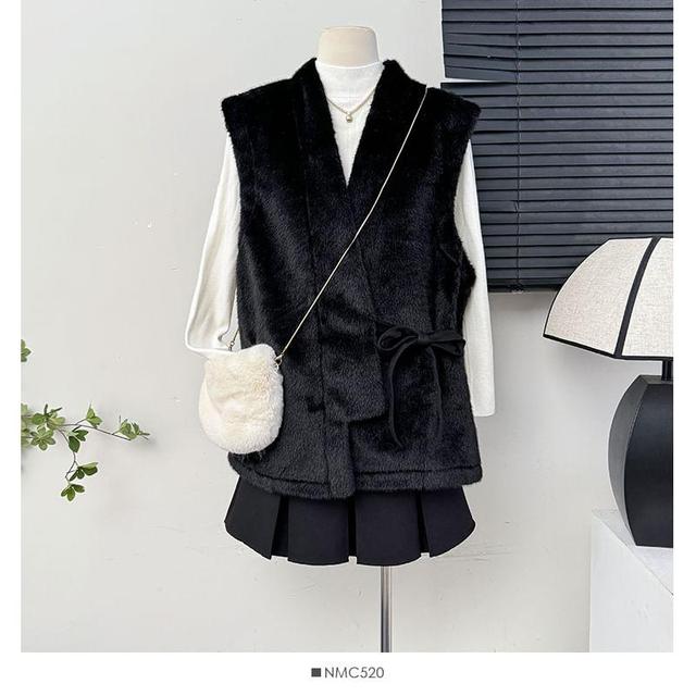 Faux-Fur Wrapped Vest Jacket Product Image