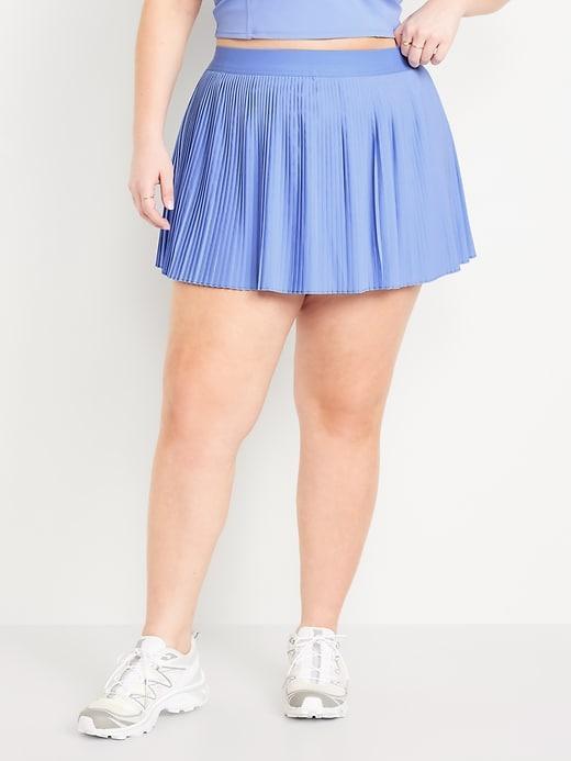 Extra High-Waisted StretchTech Micro-Pleated Skort Product Image