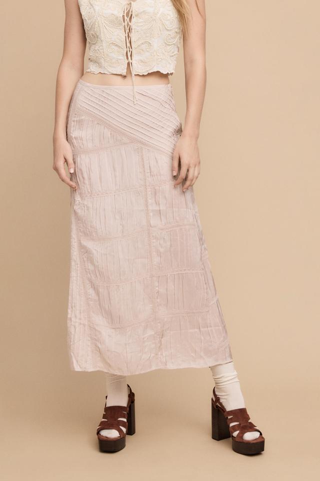 PLEATED LACE SKIRT Product Image