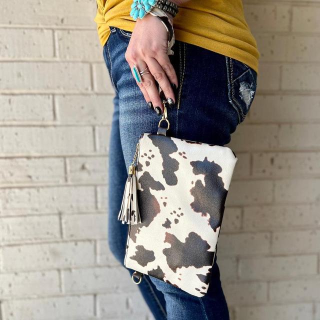 Arlington Cow Wristlet Product Image