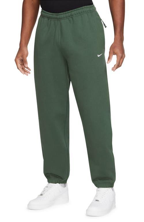 Nike Solo Swoosh Fleece Sweatpants Product Image