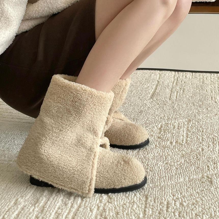 Low Heel Plain Fleece Short Boots Product Image