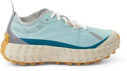 001 Trail-Running Shoes - Women's Product Image